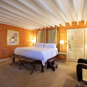 King Room Garden View